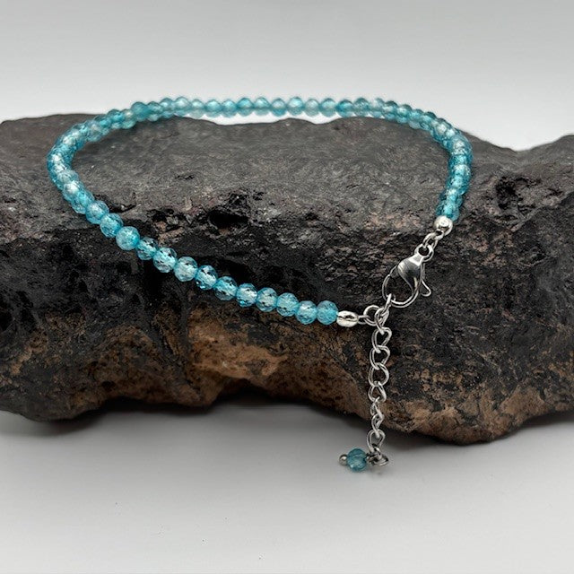 Blue Topaz Tiny Stone Bracelet