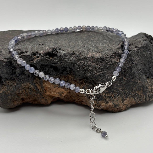 Iolite Tiny Stone Bracelet