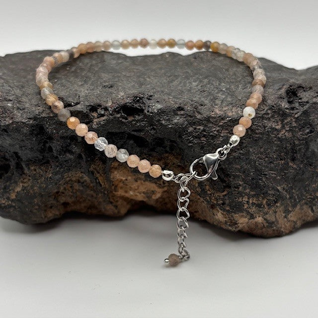 Peach Moonstone Tiny Stone Bracelet